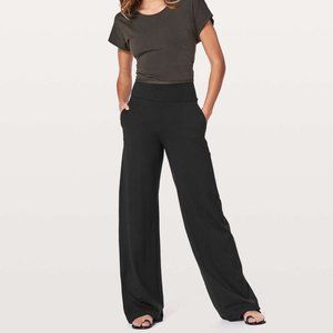 Lululemon Wind Down Pant Black Size 2 NWOT